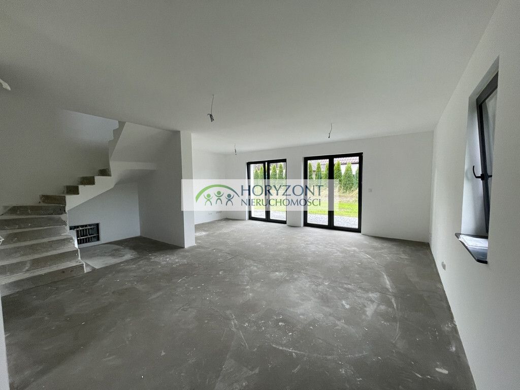 bliźniak, 5 pokoi Żukowo. Zdjęcie 9