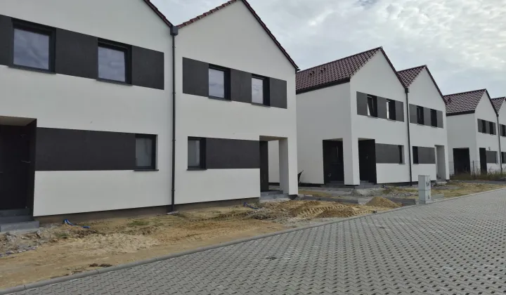 bliźniak, 4 pokoje Pobiedziska, ul. Potokowa