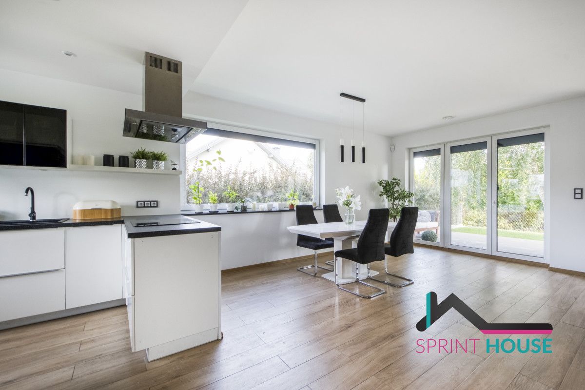 Mieszkanie 6-pokojowe Głosków, ul. Pustułki. Zdjęcie 3