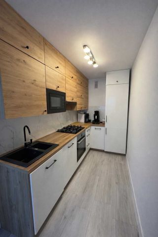 Mieszkanie 3-pokojowe Leśna. Zdjęcie 1