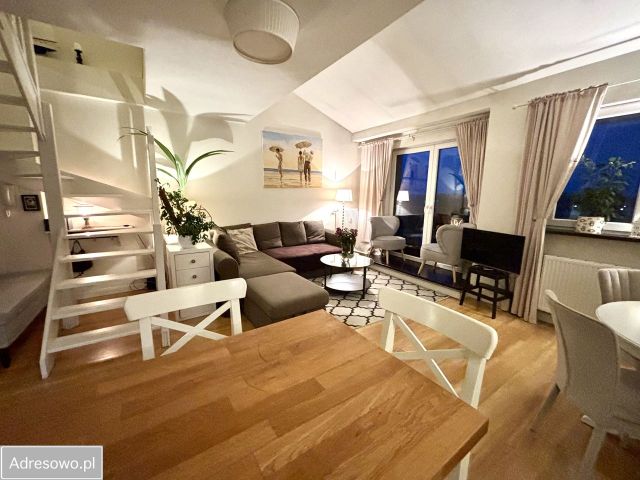 Mieszkanie 3-pokojowe Cedry Wielkie, ul. Leśna. Zdjęcie 1