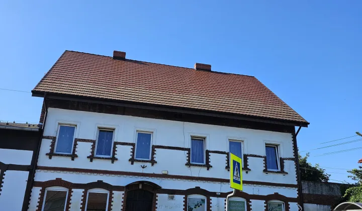 dom wolnostojący, 10 pokoi Mrozów, ul. Wyzwolenia