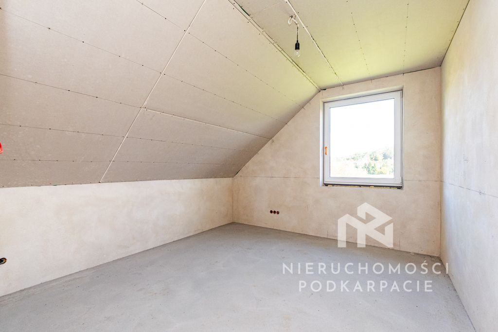 dom wolnostojący, 5 pokoi Nowy Borek. Zdjęcie 18