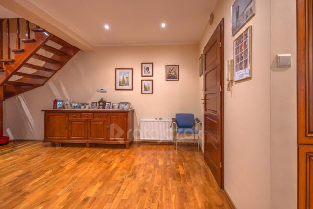 dom wolnostojący, 5 pokoi Rumia. Zdjęcie 8