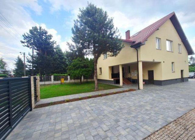 dom wolnostojący, 10 pokoi Warszawa Ursus, Piastowska. Zdjęcie 1