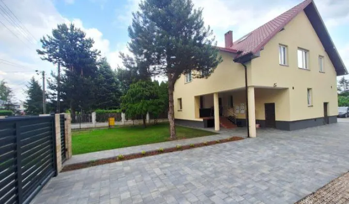 dom wolnostojący, 10 pokoi Warszawa Ursus, Piastowska