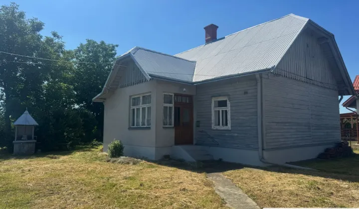 dom wolnostojący, 4 pokoje Jedlicze, ul. Topolowa