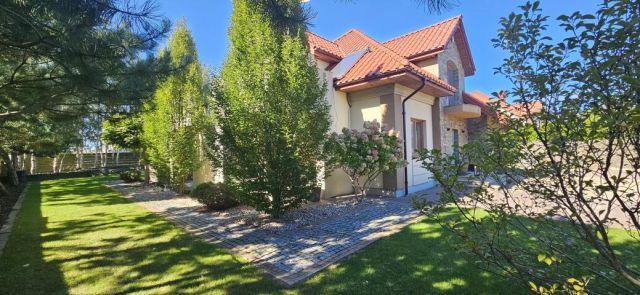 dom wolnostojący, 5 pokoi Giełczyn, ul. Wiklinowa. Zdjęcie 1