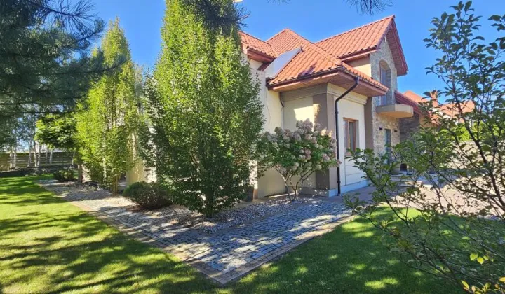 dom wolnostojący, 5 pokoi Giełczyn, ul. Wiklinowa