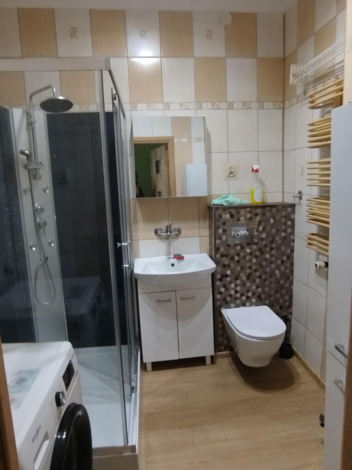 Mieszkanie 3-pokojowe Radochów. Zdjęcie 8