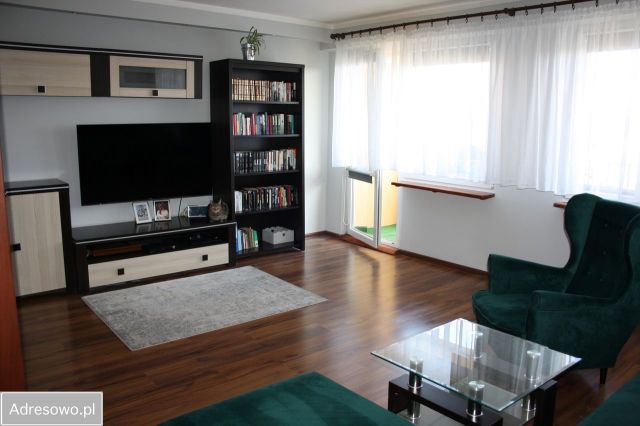 Mieszkanie 3-pokojowe Bełchatów Olsztyn, os. Okrzei. Zdjęcie 1