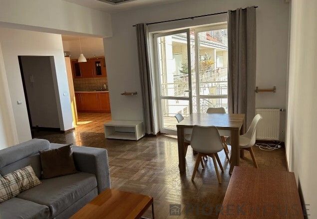 Mieszkanie 3-pokojowe Warszawa Praga-Południe, ul. Grochowska. Zdjęcie 1