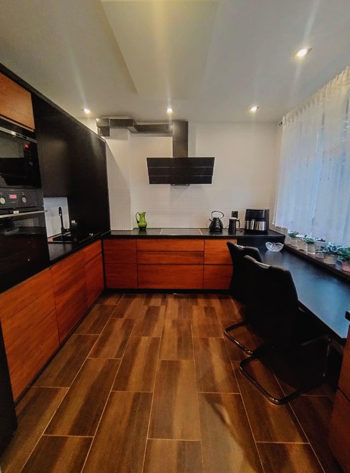 Mieszkanie 3-pokojowe Szczytnica. Zdjęcie 1