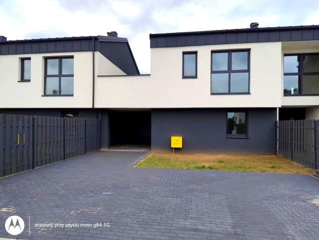 dom szeregowy, 4 pokoje Ostrołęka, ul. Stefana Żeromskiego. Zdjęcie 1