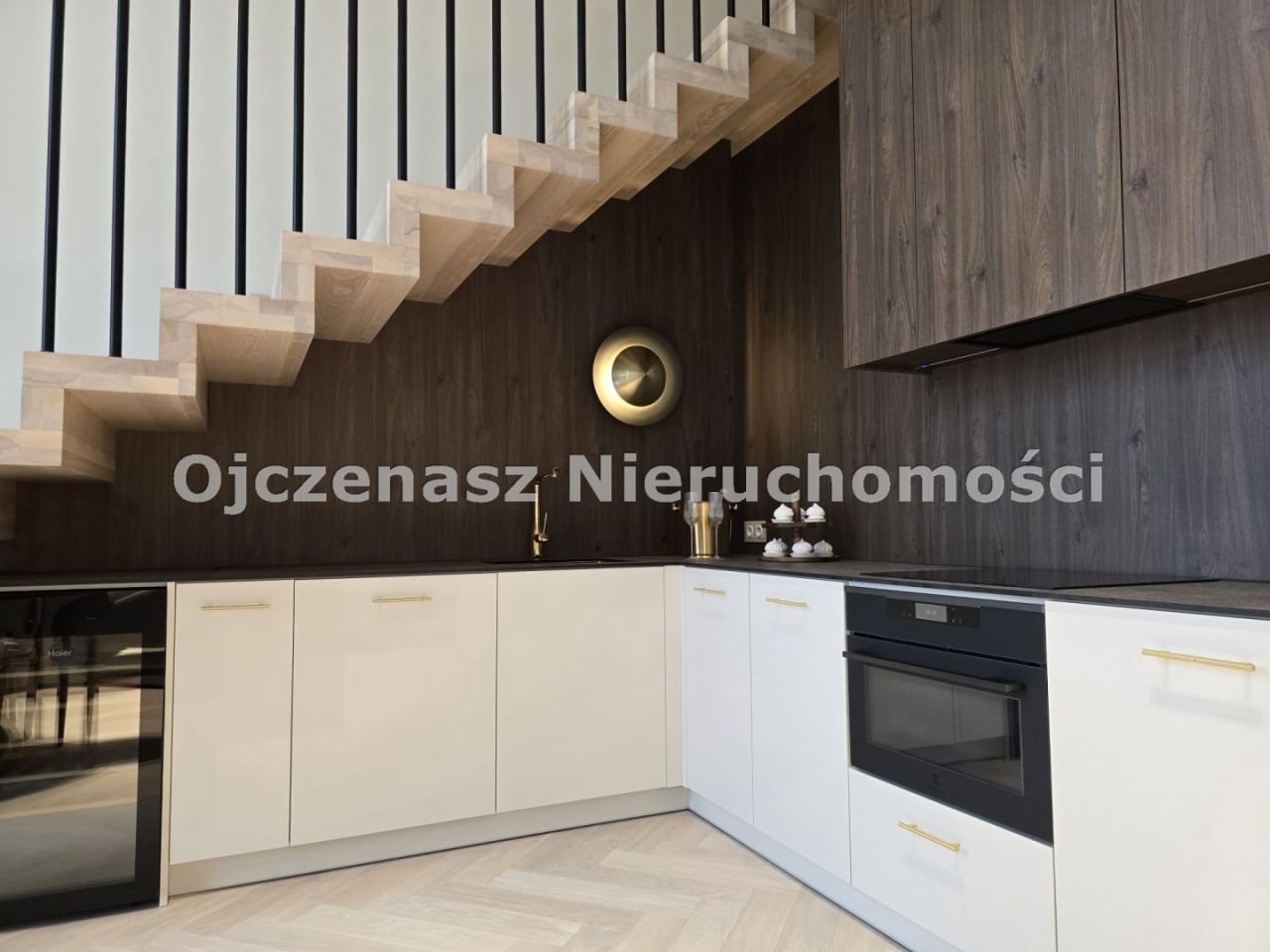 budynek wielorodzinny, 4 pokoje Niemcz. Zdjęcie 15