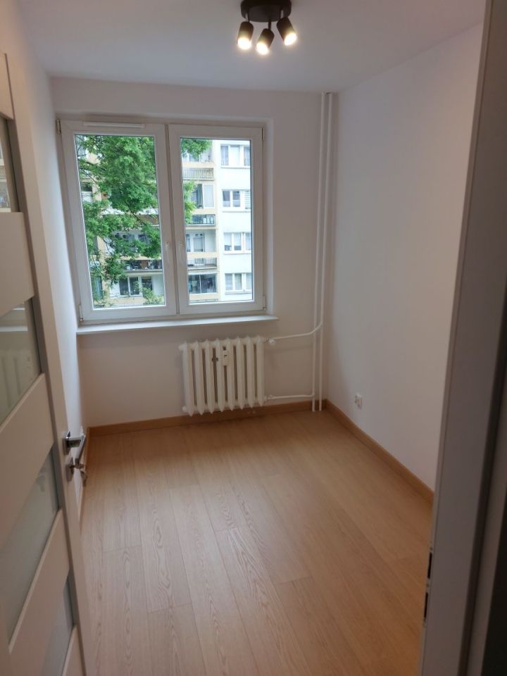 Mieszkanie 3-pokojowe Kraków Mistrzejowice. Zdjęcie 1