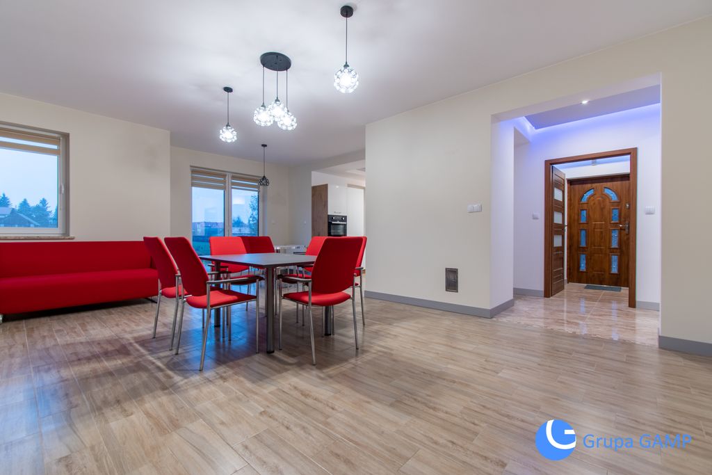 bliźniak, 6 pokoi Wieliczka. Zdjęcie 12