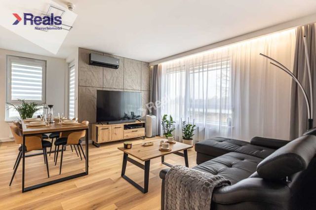 Mieszkanie 5-pokojowe Warszawa Białołęka, ul. Sprawna. Zdjęcie 1