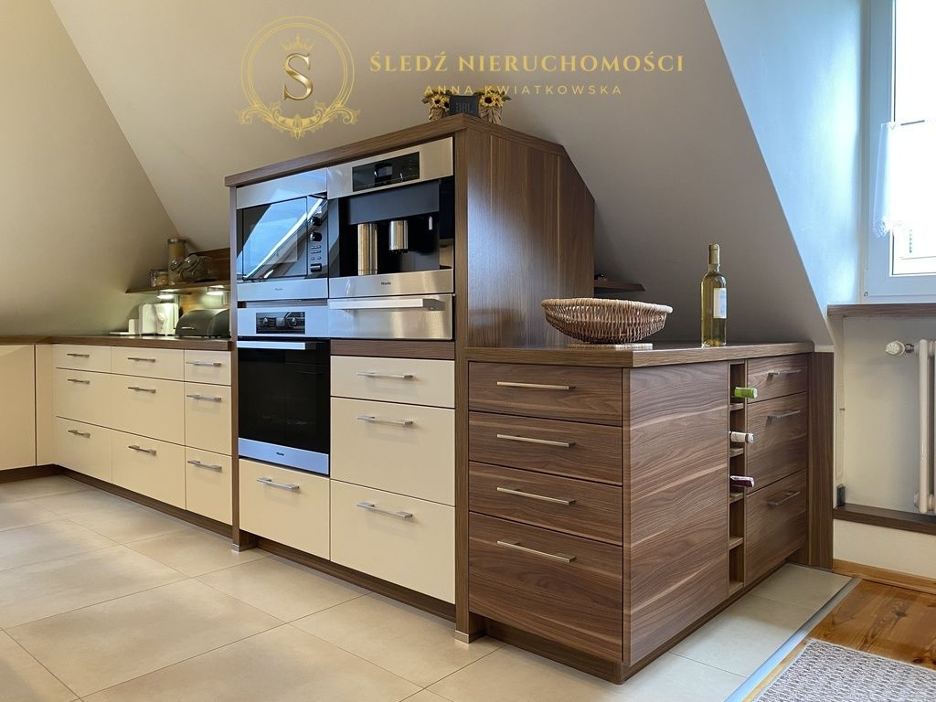 Mieszkanie 4-pokojowe Wałbrzych Sobięcin, ul. Karkonoska. Zdjęcie 2