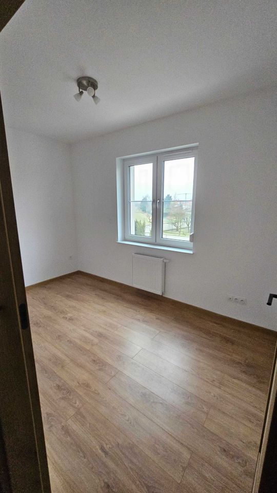 Mieszkanie 3-pokojowe Dobrzyca. Zdjęcie 7