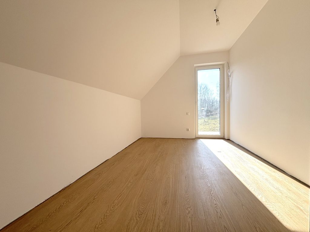 dom wolnostojący, 4 pokoje Lubenia. Zdjęcie 31