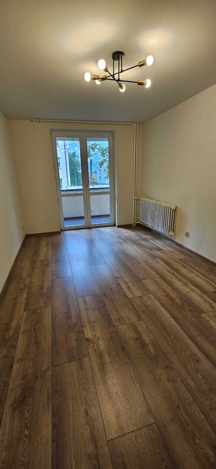Mieszkanie 3-pokojowe Bielsko-Biała, ul. Kazimierza Wielkiego. Zdjęcie 1