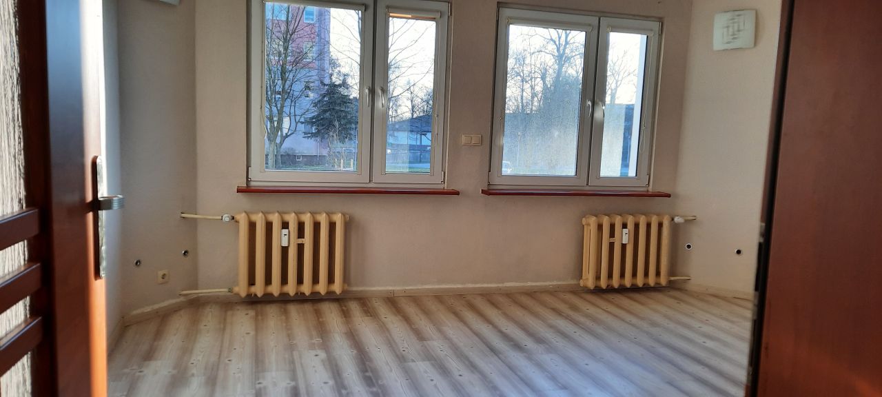 Mieszkanie 3-pokojowe Myślibórz, os. Słowiańskie. Zdjęcie 1