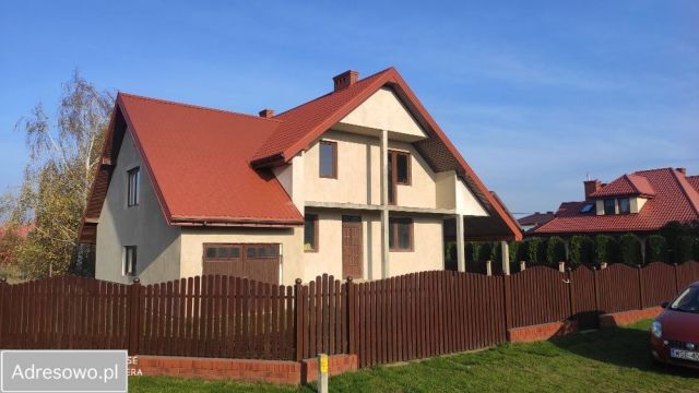 dom wolnostojący, 6 pokoi Sierpc, ul. Bolesława Chrobrego. Zdjęcie 1