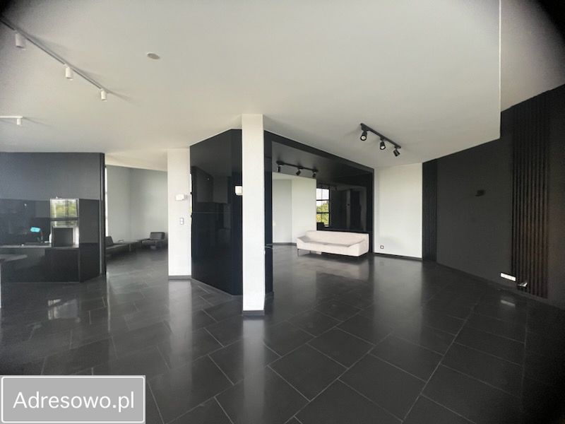 Hala/magazyn Denkówek. Zdjęcie 4