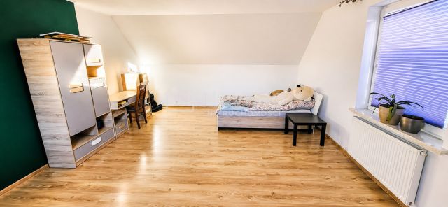 dom wolnostojący, 5 pokoi Zahoczewie. Zdjęcie 7