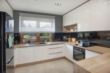 dom wolnostojący, 4 pokoje Częstochowa Kiedrzyn, ul. Sucharskiego. Zdjęcie 4