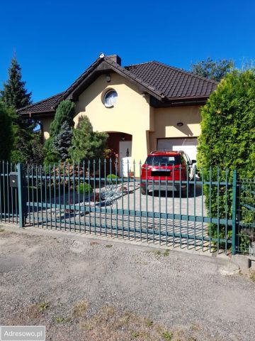 dom wolnostojący, 4 pokoje Książenice, ul. Klimka. Zdjęcie 1