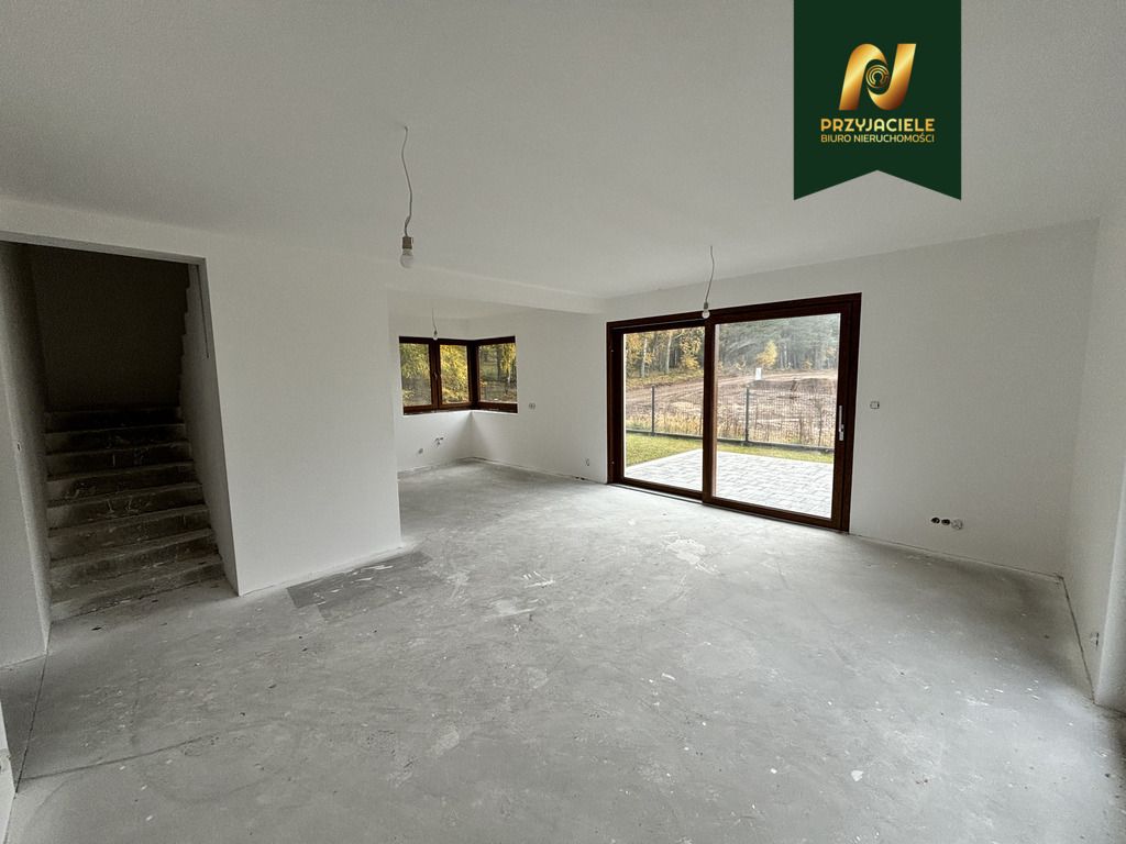 dom wolnostojący, 6 pokoi Stężyca. Zdjęcie 2