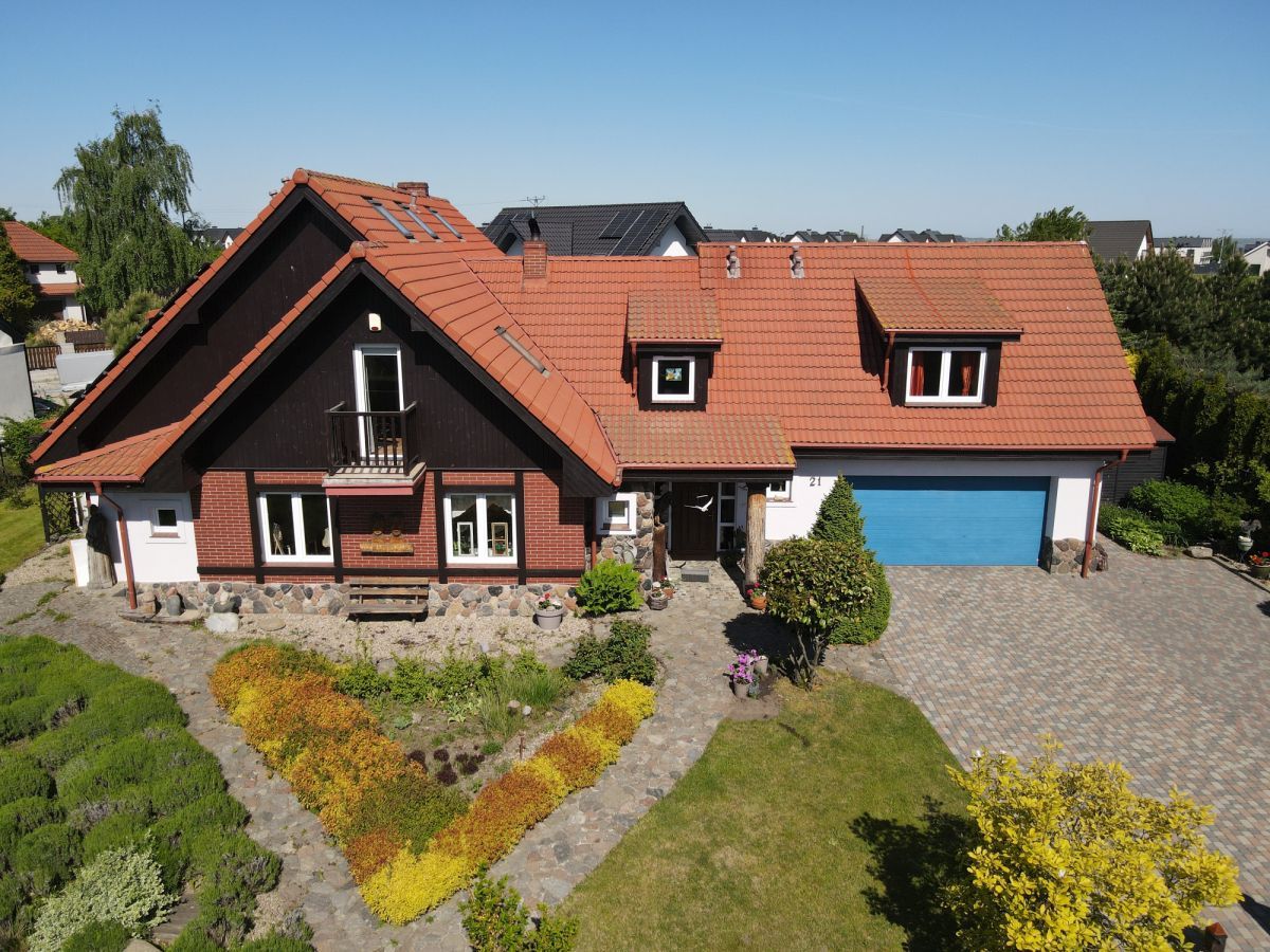 dom wolnostojący, 8 pokoi Pierwoszyno, ul. Wiśniowa. Zdjęcie 2