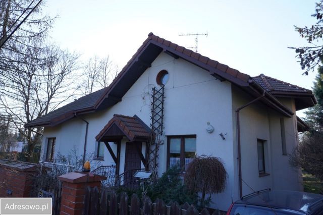 dom wolnostojący, 7 pokoi Pęcice, ul. Tulipanowa. Zdjęcie 1