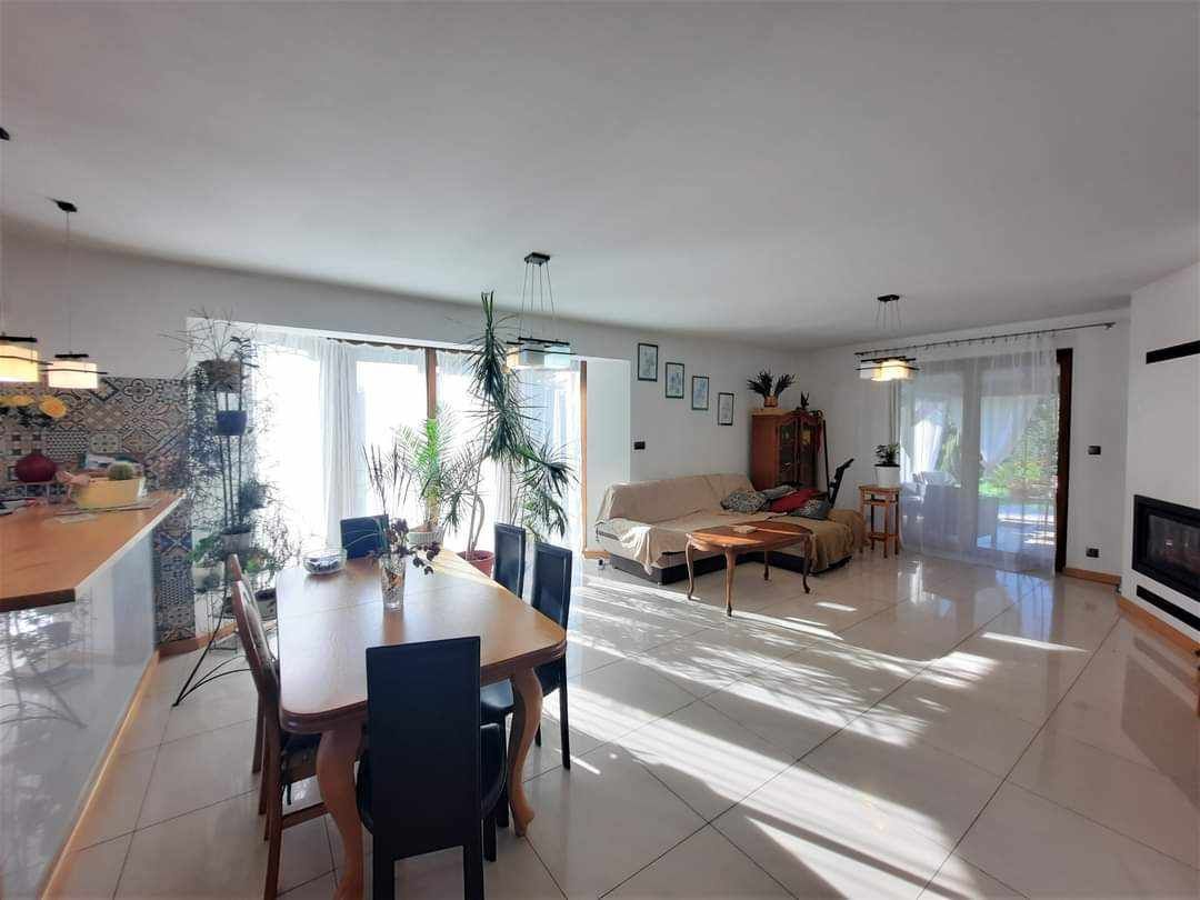 dom wolnostojący, 7 pokoi Kochlice, ul. Miła. Zdjęcie 12