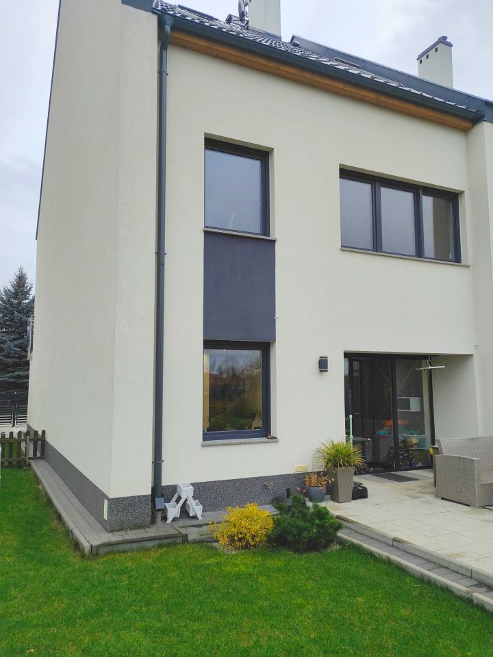 dom szeregowy Jawor, ul. Władysława Reymonta. Zdjęcie 6