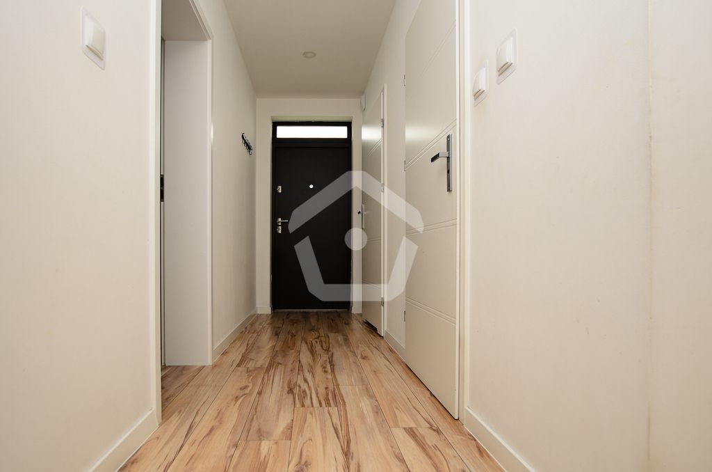 dom wolnostojący, 4 pokoje Strażów. Zdjęcie 12