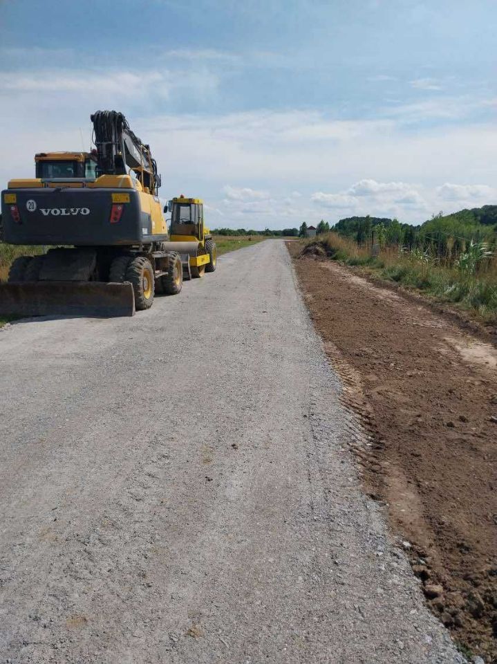 Działka budowlana Jezierzany. Zdjęcie 5