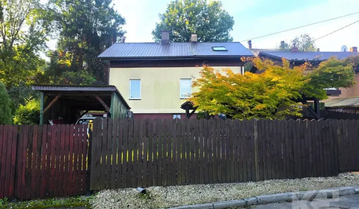 bliźniak, 9 pokoi Sanok, ul. Sanowa