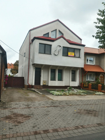 dom wolnostojący Złotów, ul. Obrońców Warszawy. Zdjęcie 1