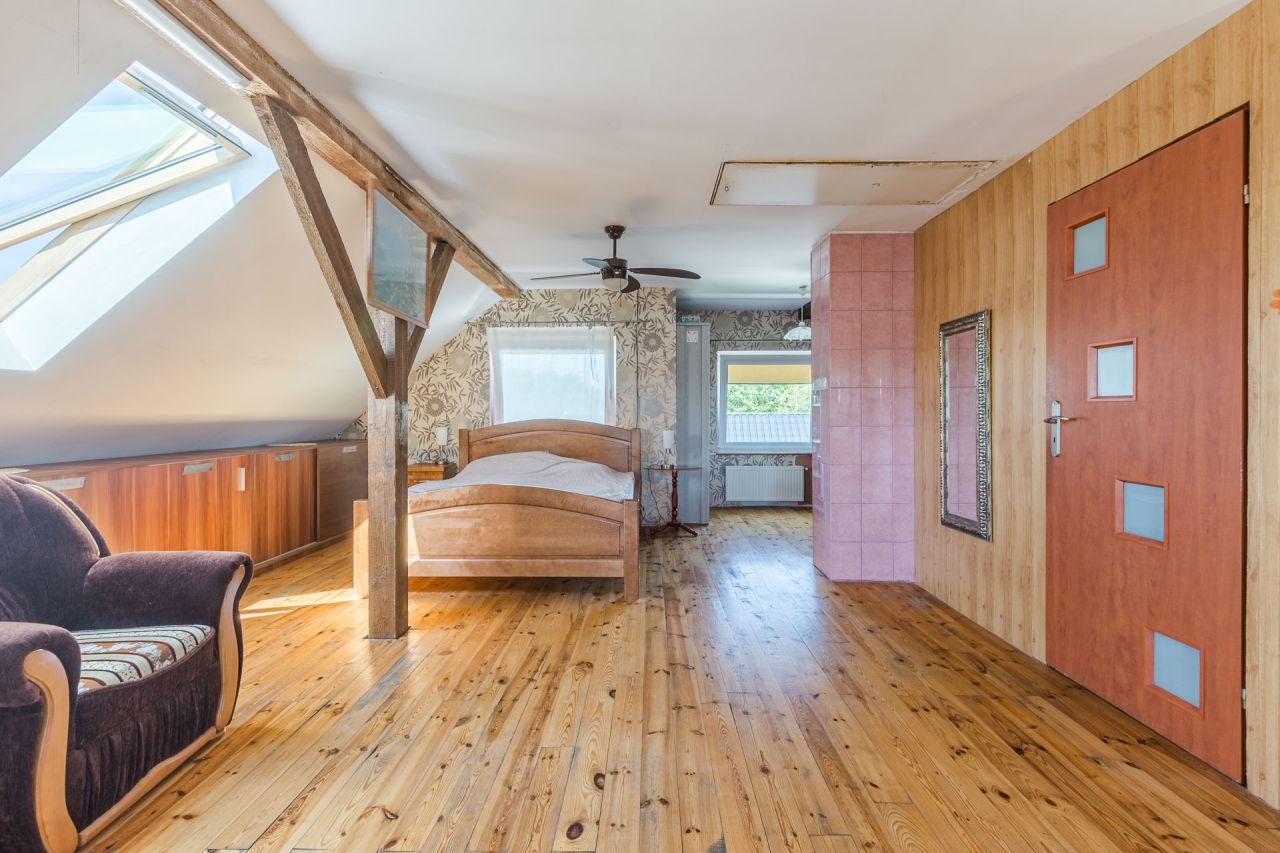 dom wolnostojący, 5 pokoi Pszczółki, ul. Adama Mickiewicza. Zdjęcie 18