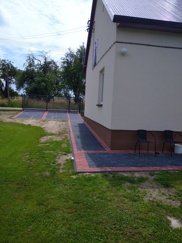 dom wolnostojący, 3 pokoje Budy Nosalewickie. Zdjęcie 2