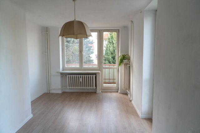 Mieszkanie 2-pokojowe Warszawa Okęcie, ul. Astronautów. Zdjęcie 1