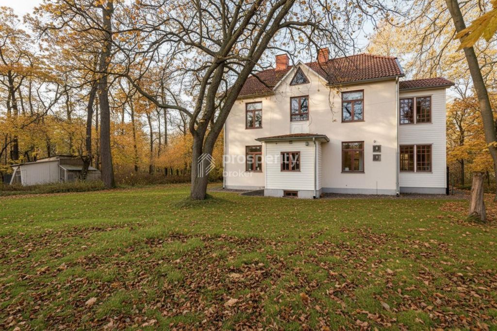 dom wolnostojący, 7 pokoi Józefów, ul. Kardynała Stefana Wyszyńskiego. Zdjęcie 3
