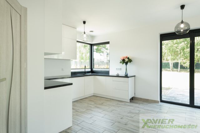 dom wolnostojący, 4 pokoje Marianów. Zdjęcie 3