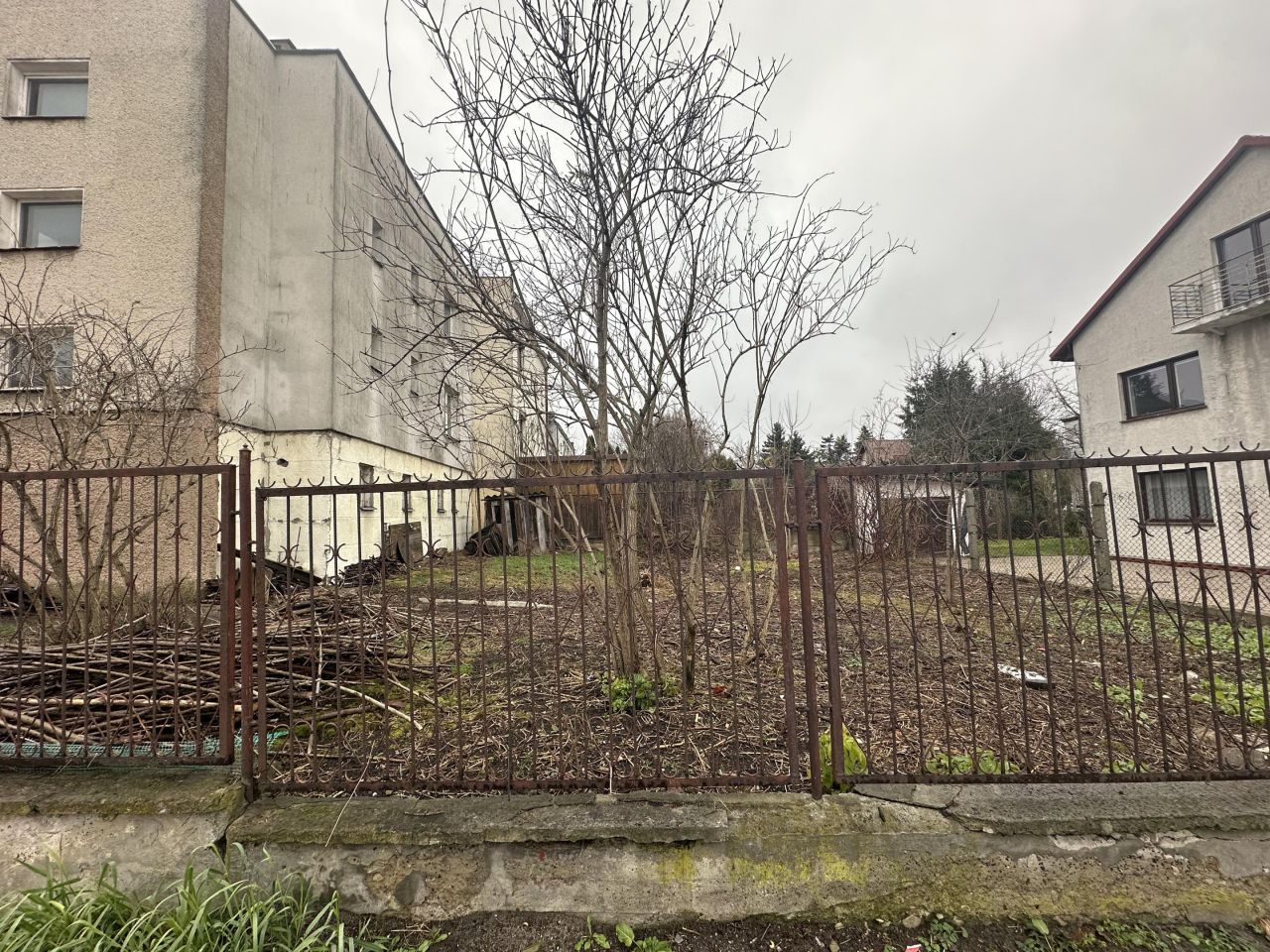 bliźniak, 5 pokoi Kielce KSM, ul. Zbigniewa Herberta. Zdjęcie 3