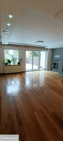 dom szeregowy, 4 pokoje Warszawa Winnica, ul. Poetów. Zdjęcie 1