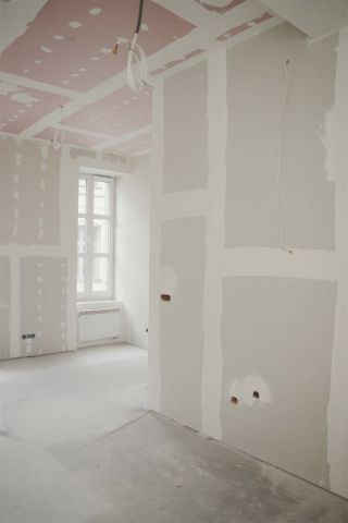 Mieszkanie 3-pokojowe Bielsko-Biała Śródmieście. Zdjęcie 2