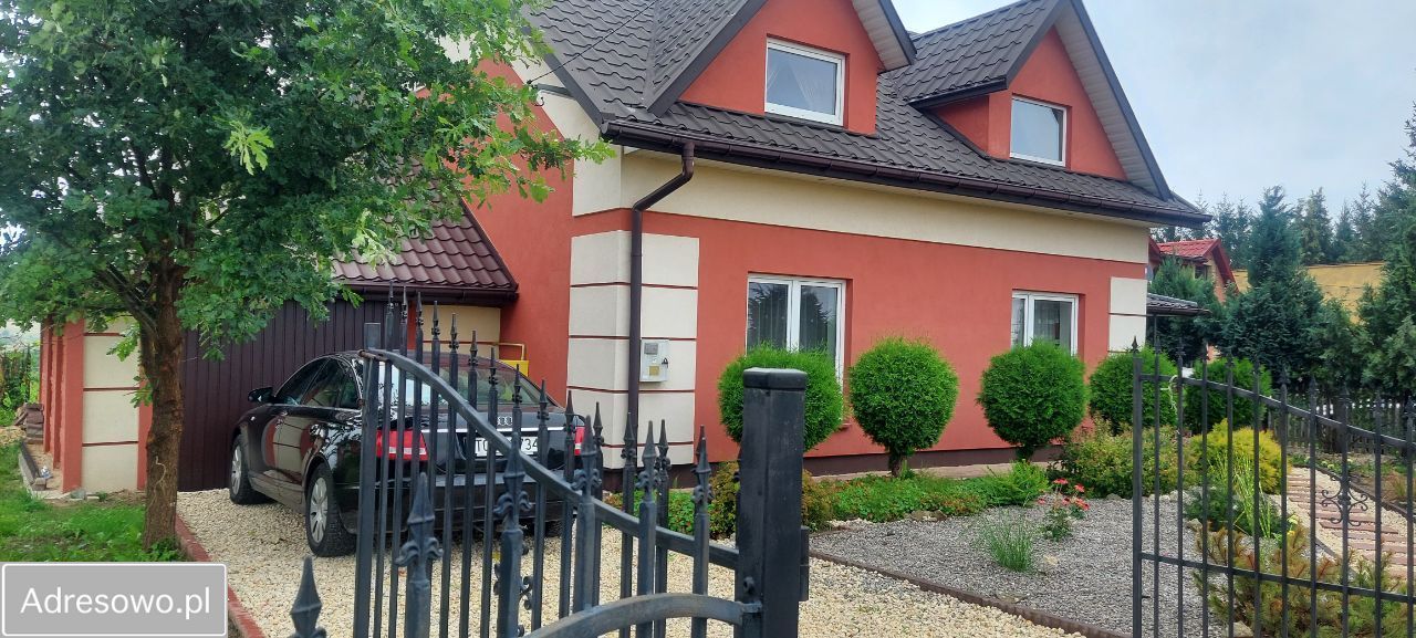 dom wolnostojący, 5 pokoi Ostrowiec Świętokrzyski, ul. Sadowa